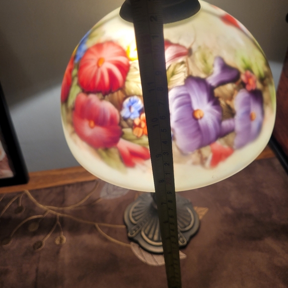 Vintage Antique Table Top Lamp Floral Stained Glass Table Lamp - Picture 10 of 12